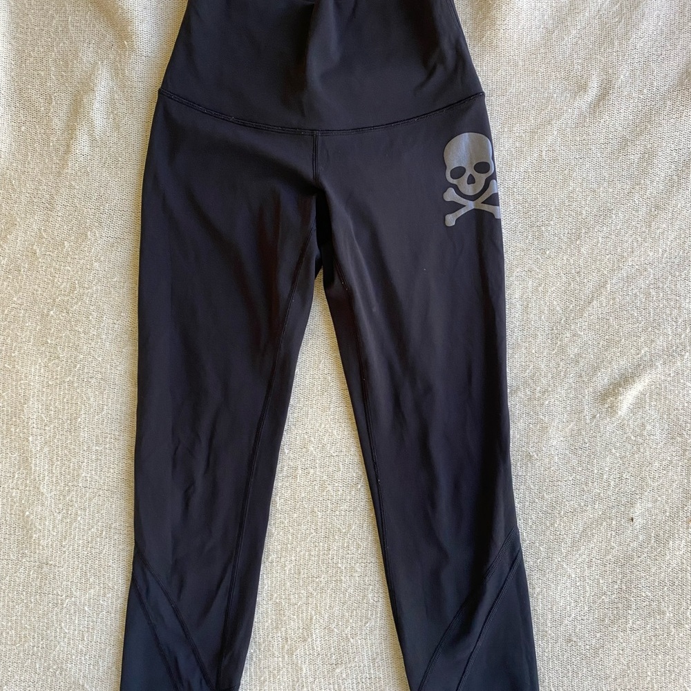 Lululemon scallop hem Wunder under leggings 23”